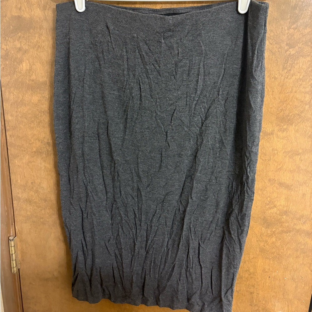 🥳 Lightweight Pencil Skirt